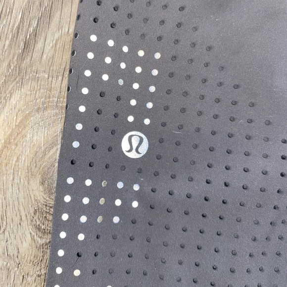 Lululemon charcoal grey leggings - Picture 3 of 3